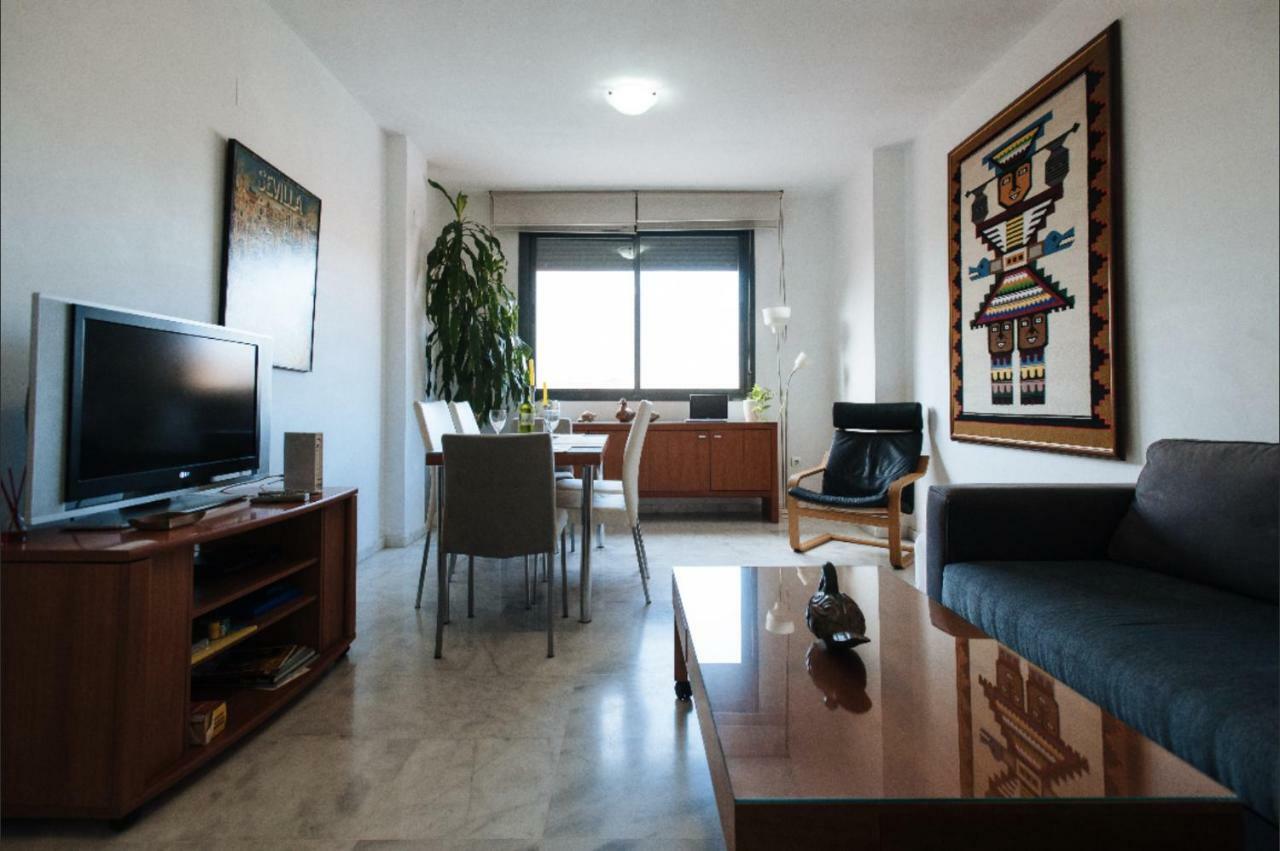 The Best Hostelito! Free Parking 세비야 외부 사진